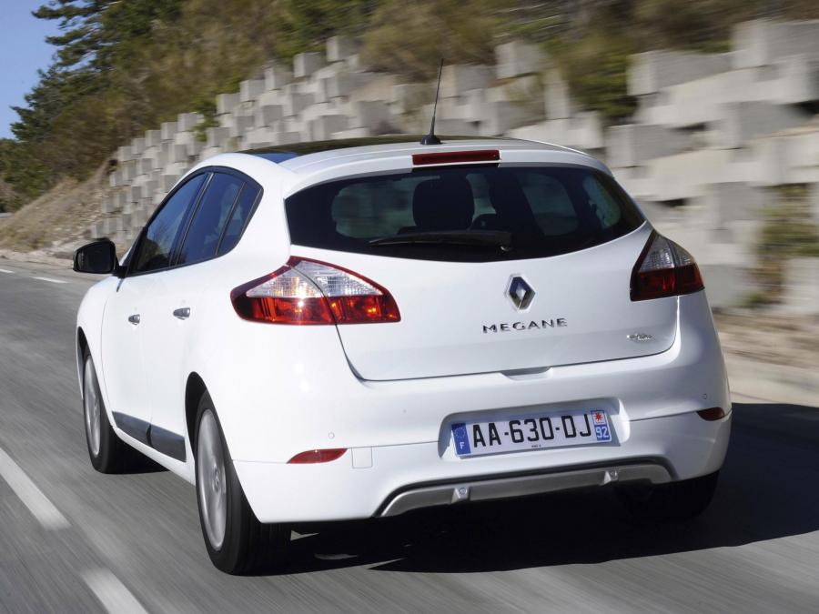  Renault Megane GT Line 2010 года  (фото 3 из 11)